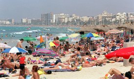 Über acht Millionen Deutsche buchen in den nächsten Wochen ihren Sommerurlaub